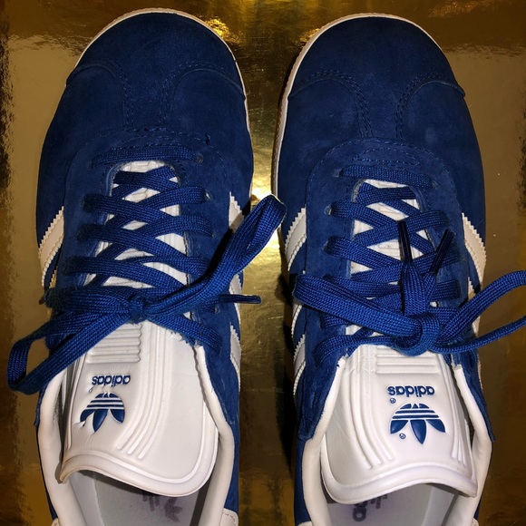 {keywor d} adidas gazelle royal